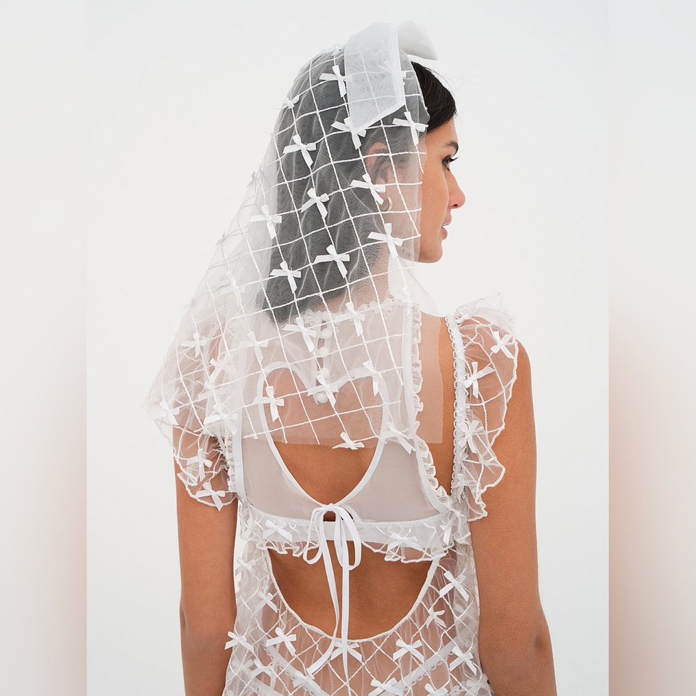 🎀 For Love and Lemons Fiorella Veil 🎀
